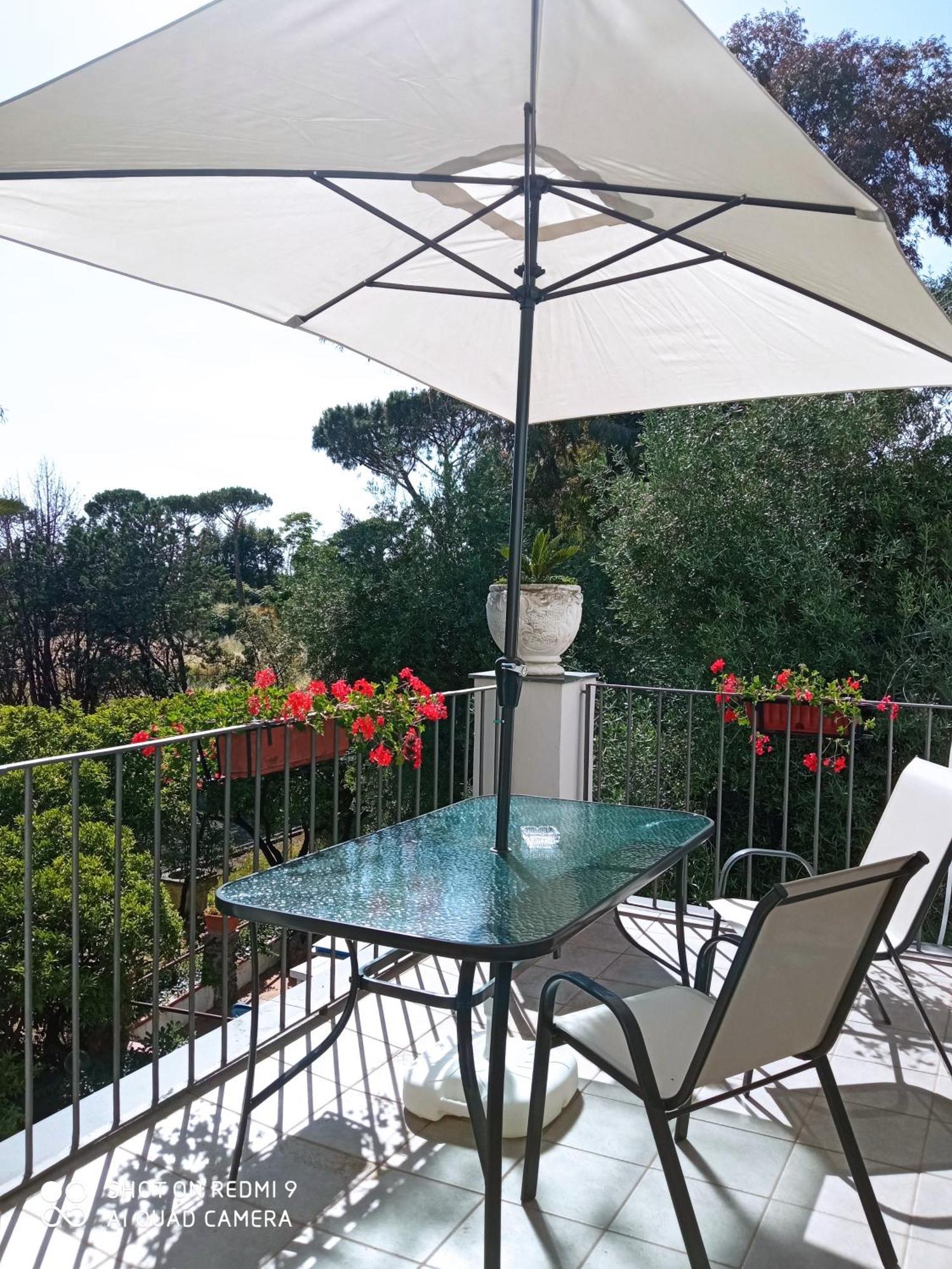 B&B Casa Maria Vittoria Torre del Greco Rum bild
